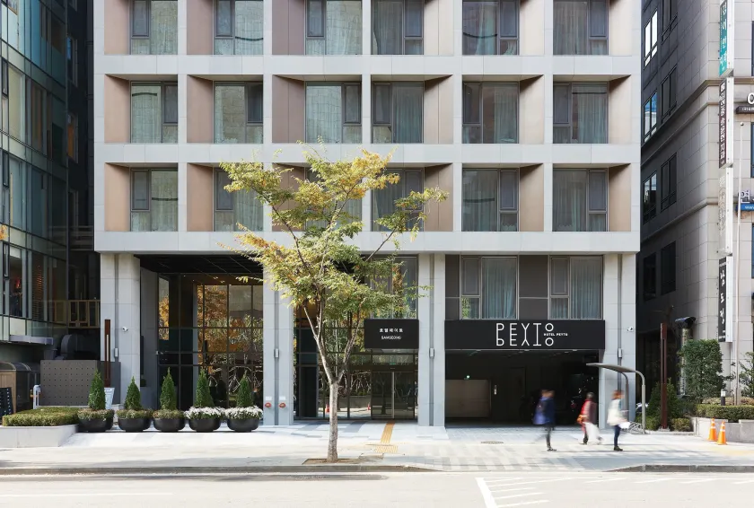 Hotel Peyto Samseong - Image 1