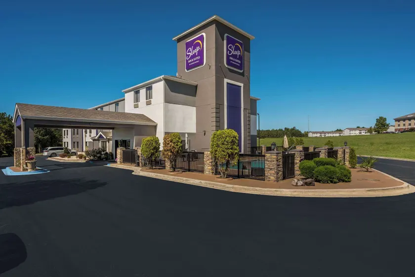 Sleep Inn & Suites Cullman I-65 exit 310 - Image 1