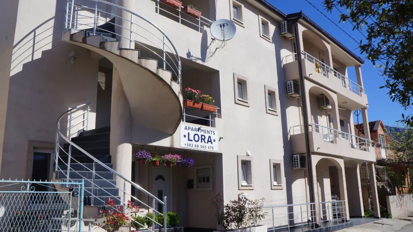 Apartments Lora - Image 1