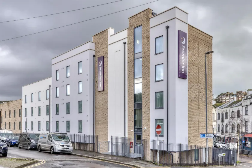 Premier Inn Hastings Town Centre - Image 1