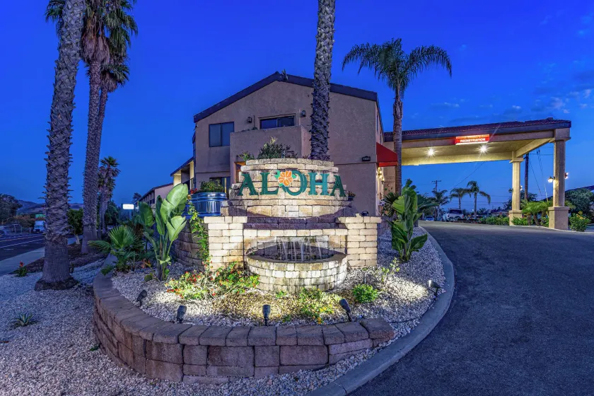 Aloha Inn - Image 1
