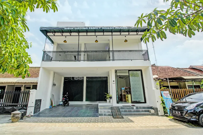 Hotel O Sirih Gading Family Guest House - Image 1