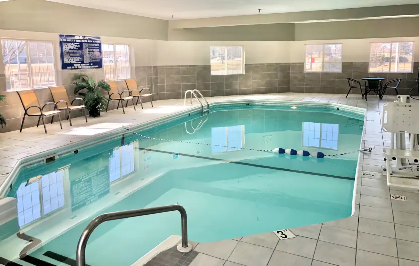 Red Roof Inn & Suites Omaha - Council Bluffs - Image 1