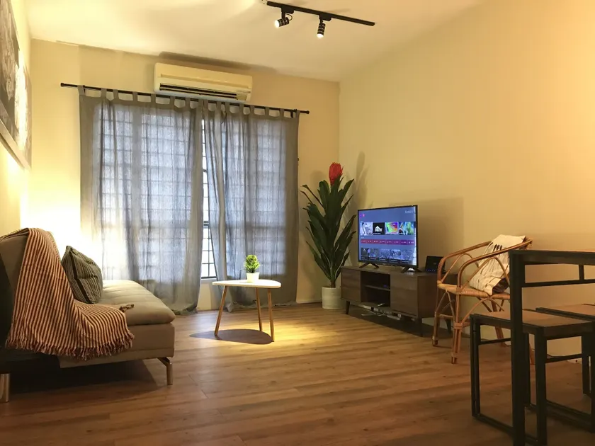 Homestay emAs, Pusat Komersial Sek 7, Shah Alam, Selangor, Malaysia - Image 1