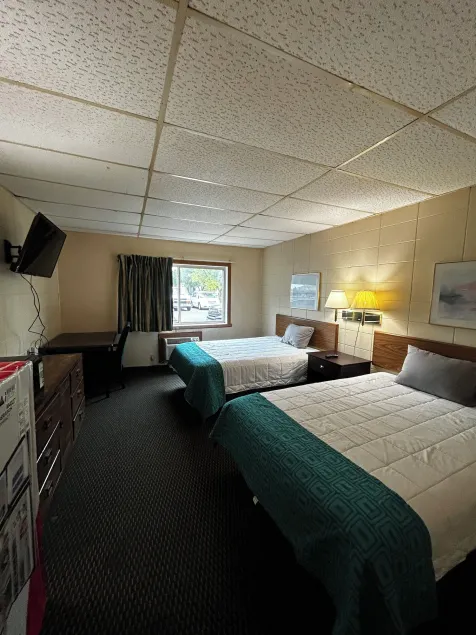 Grand Inn - Image 1