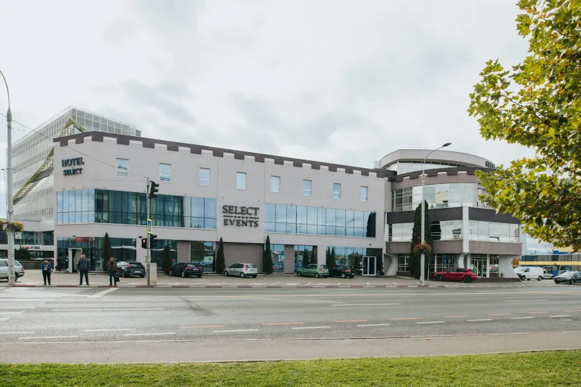 Hotel Select - Image 1