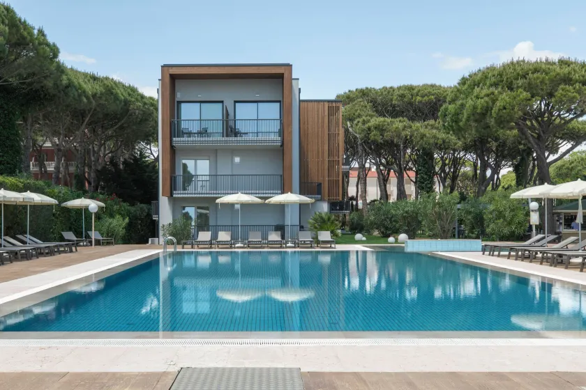 Hotel Gallia & Resort - Image 1