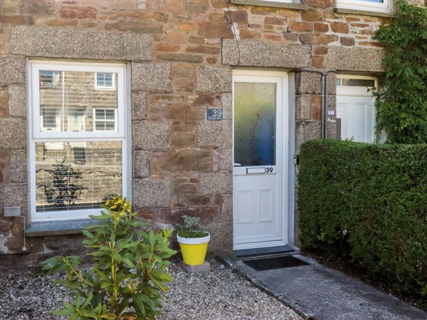 Tin Lantern Cottage - Image 1
