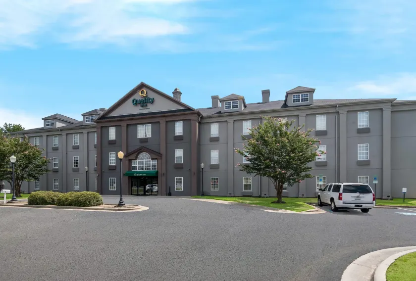 Quality Inn Goldsboro - Image 1