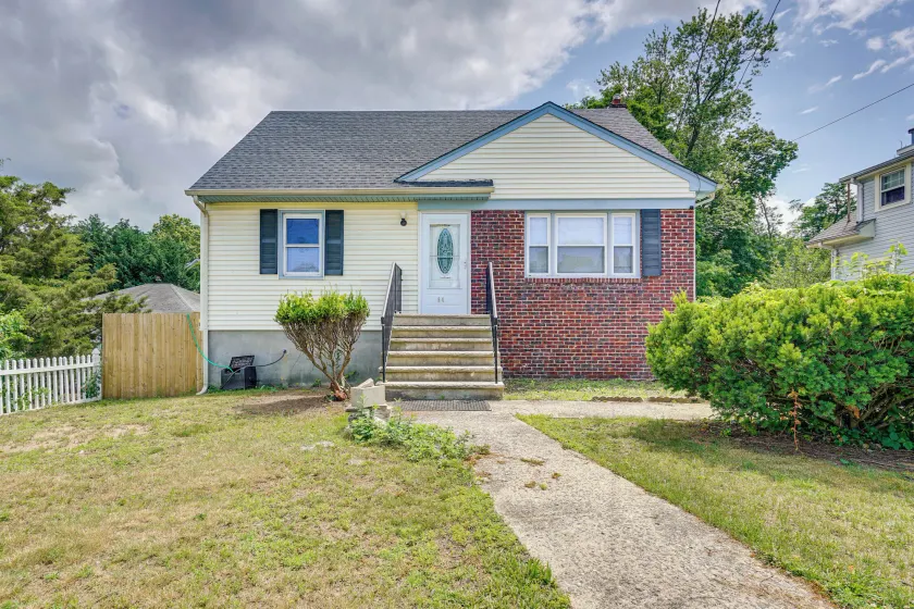 Middletown Township Home, Close to Beaches! - Image 1