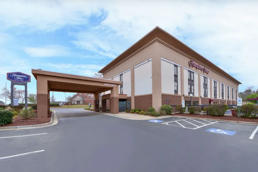 Hampton Inn Raleigh/Clayton I-40 - Image 1