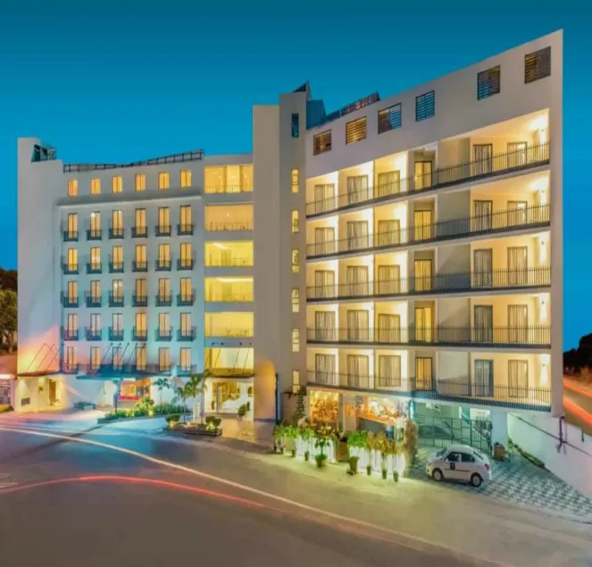 Hotel Deccan Serai, HITEC CITY, HYDERABAD - Image 1
