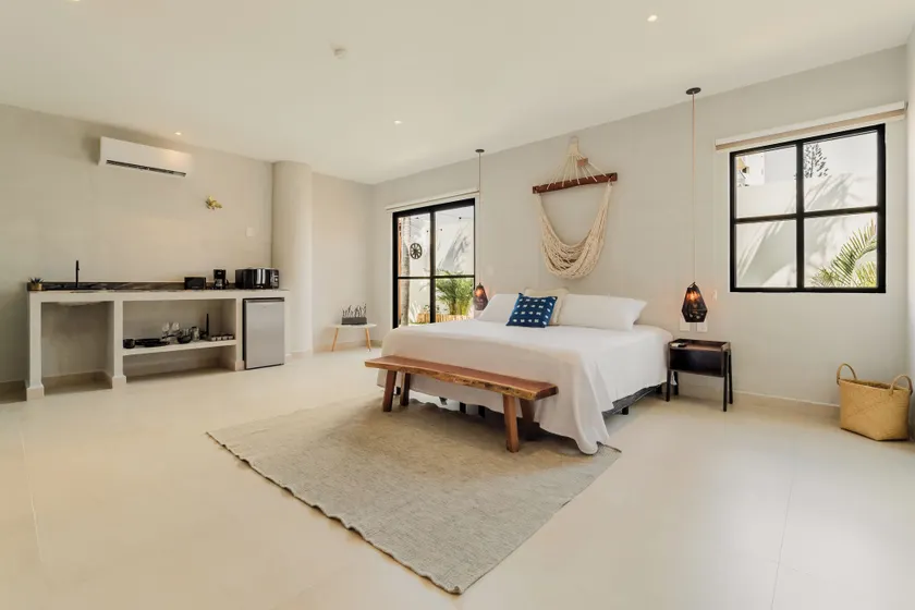 *CASA ALUXES- Guesthouse* - Room