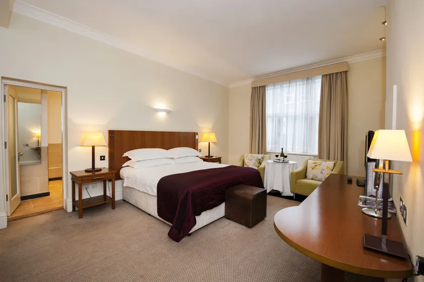 Macdonald Burlington Hotel - Image 1