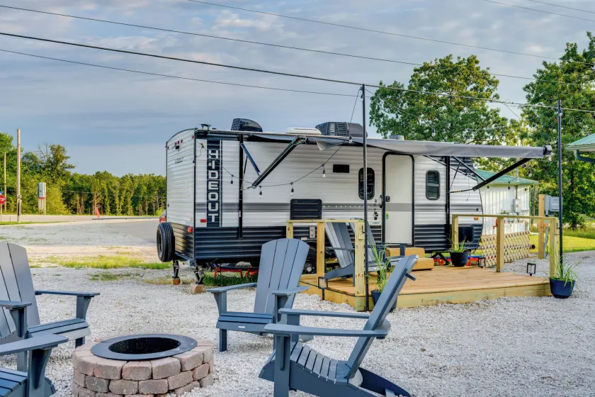 Lake Days, Fireside Nights! Hermitage Getaway - Image 1