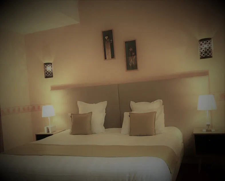 Contact Hôtel le Provence - Image 1