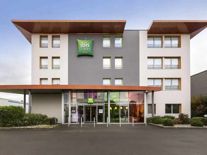 ibis Styles Bethune Bruay la Buissière - Image 1