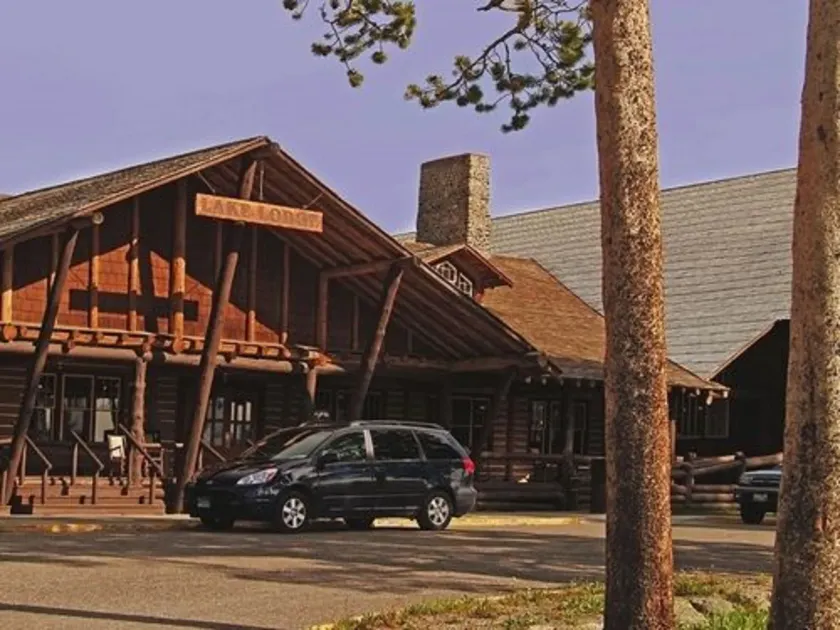 Lake Lodge Cabins - Inside the Park - Image 1