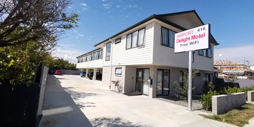 Airport Delight Motel - Image 1