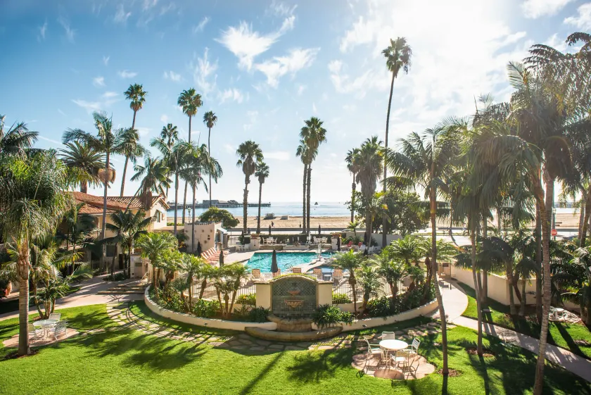 Harbor View Inn - Image 1