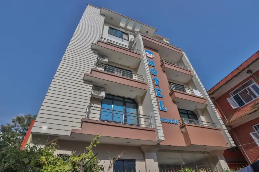 Hotel Marinha - Image 1