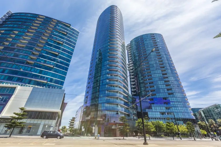 Apartments Melbourne Domain - New Quay Docklands - Image 1