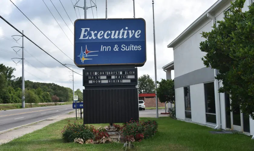 Executive Inn - Image 1
