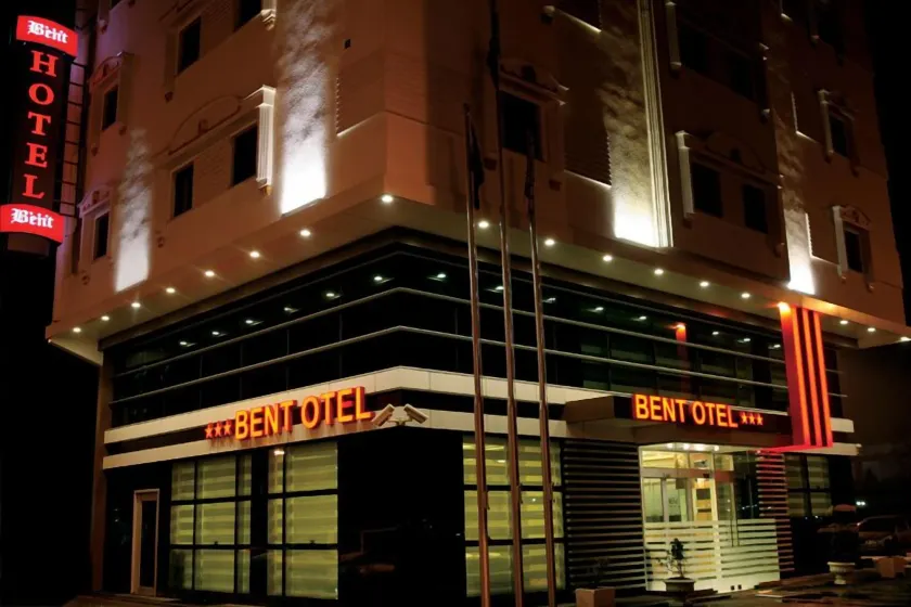 Bent Hotel - Image 1