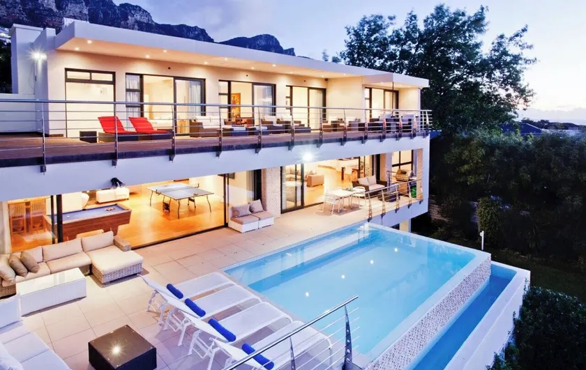 Blue Emerald Villa - Heated Pool - Image 1