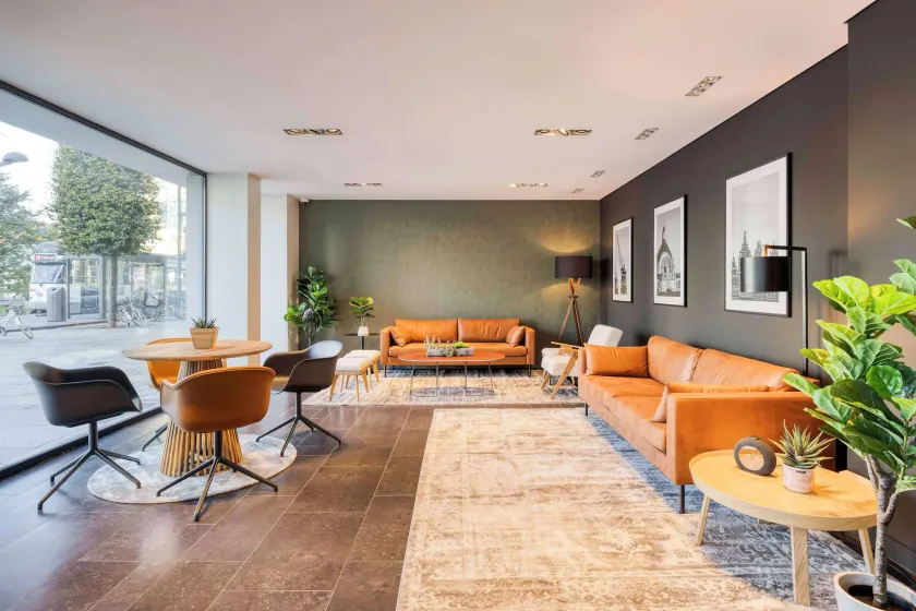 Park Inn by Radisson Antwerp City Centre - Image 1