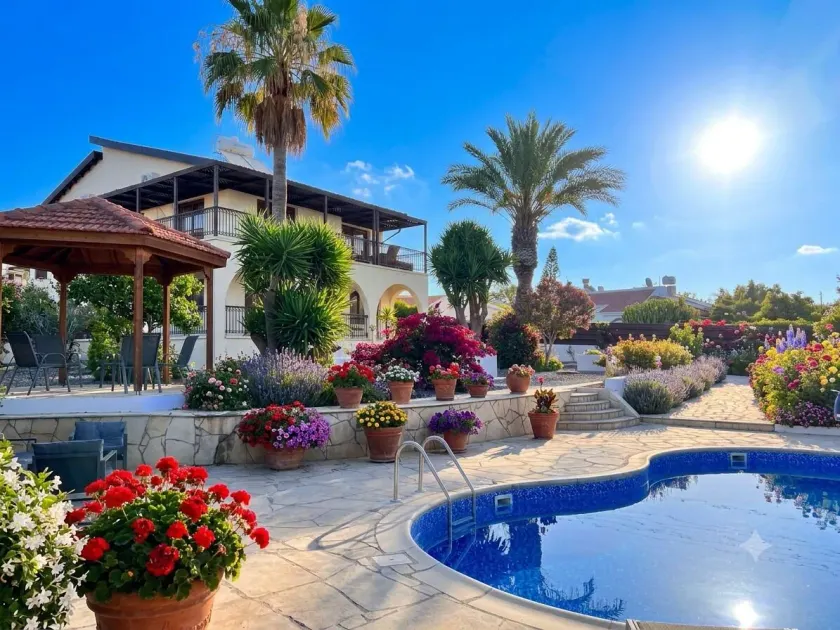 Charming Erimi Villa with Private Pool and Garden View - Image 1
