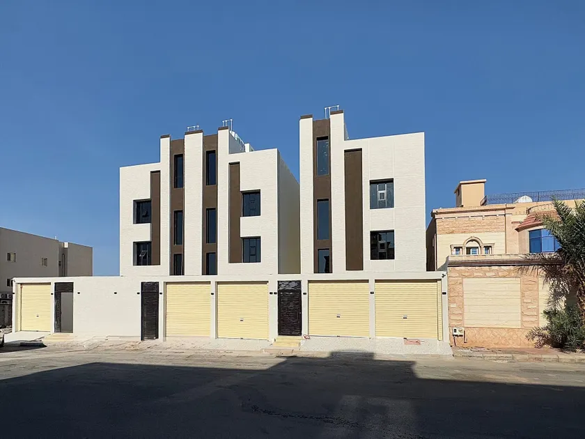 Roaa Al-Jamwaut  - Image 1