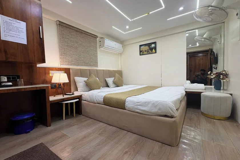 Hotel Anantshree Inn Shree Mahakaleshwar Temple Ujjain - Image 1