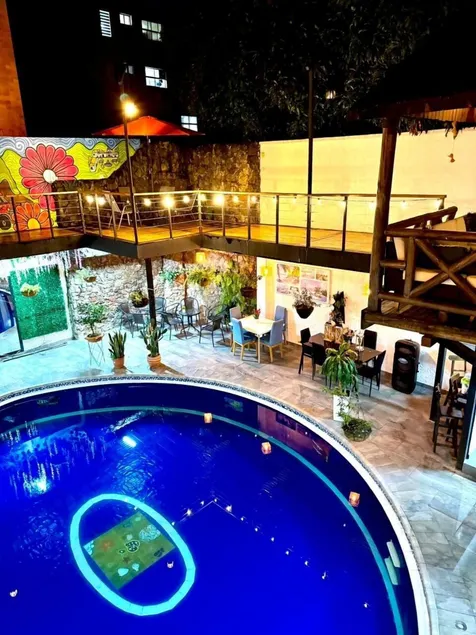 Hotel Corona House - Image 1