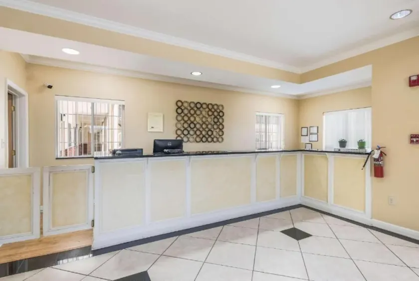 Bryant Inn And Suites - Réception