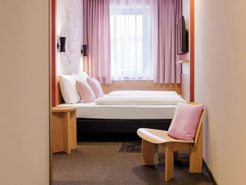 McDreams Hotel Wuppertal City - Image 1