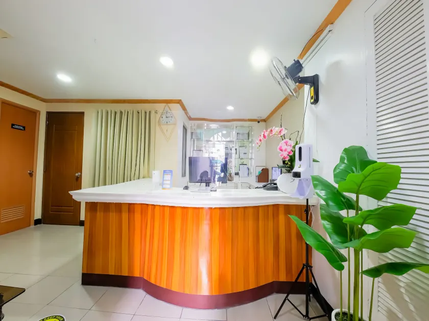 OYO 836 E & H Residences - Image 1
