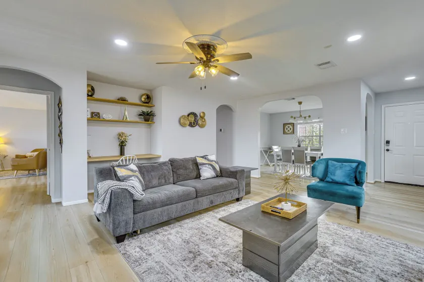 Peaceful Home w/ Yard: 10 Mi to Sugar Land Sq - Image 1