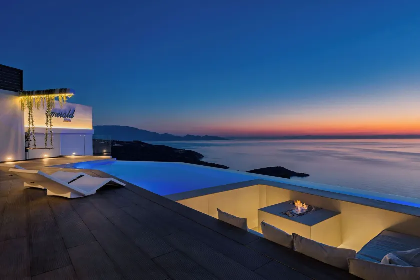 Emerald Villas & Suites - The Finest Hotels Of The World - Image 1