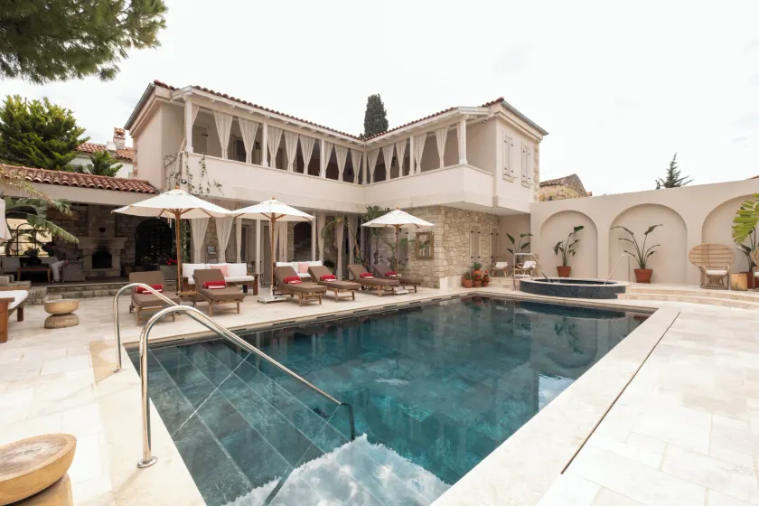 Viento Alacati Hotel - Image 1