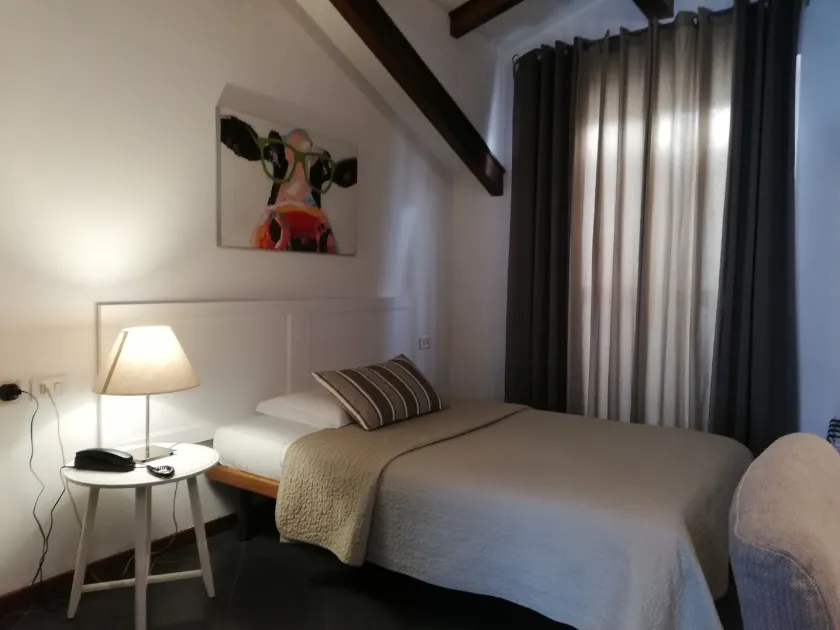 Bert Hotel - Image 1