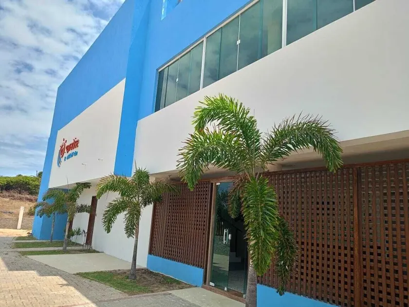 Paradise Beach Club - Image 1