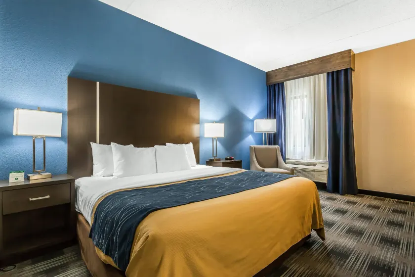 Comfort Inn Cleveland Airport - Image 1