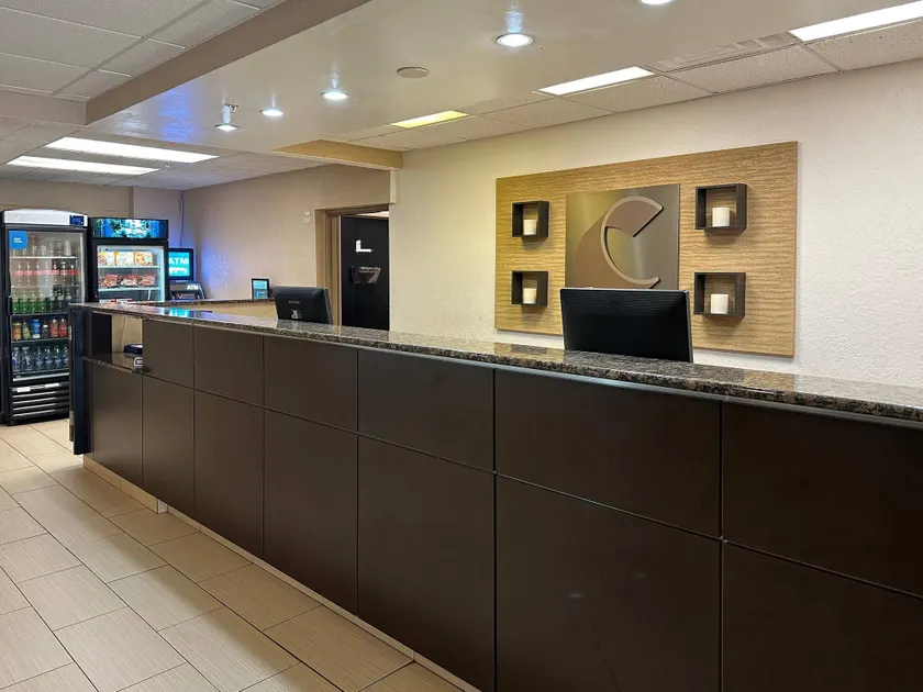 Charlotte Suites by IHG - Lobby