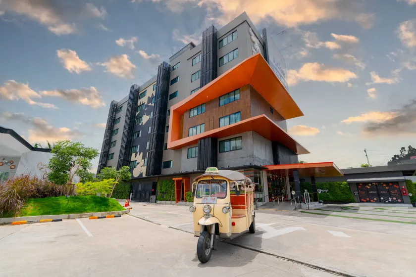 Moose Hotel Chiangmai - Image 1