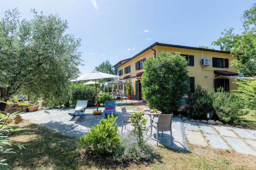 Il Laghello Wood House - Image 1