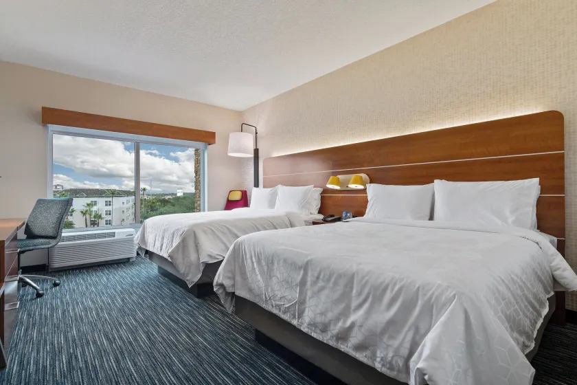 Holiday Inn Express & Suites Orlando- Lake Buena Vista by IHG - Image 1