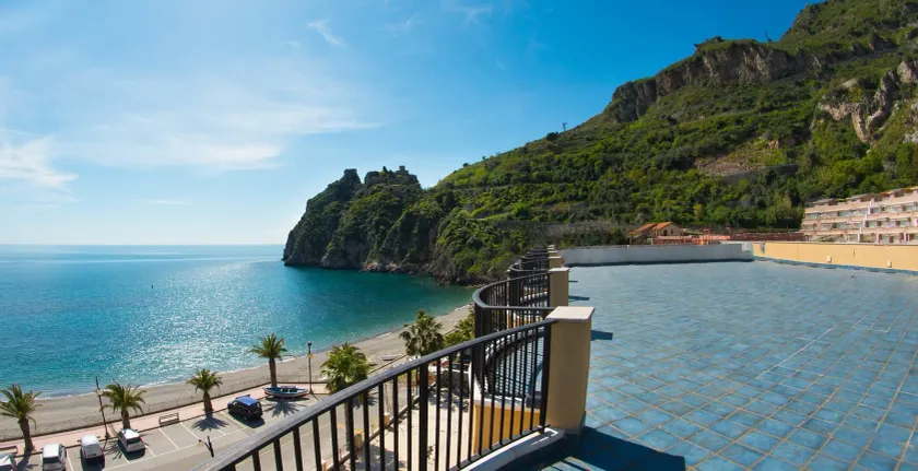 Elihotel - Image 1