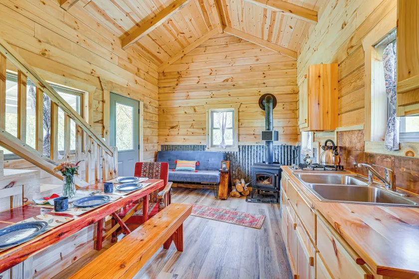'fins & Flowers' Off-grid Cabin w/ Trout Fishing! - Image 1