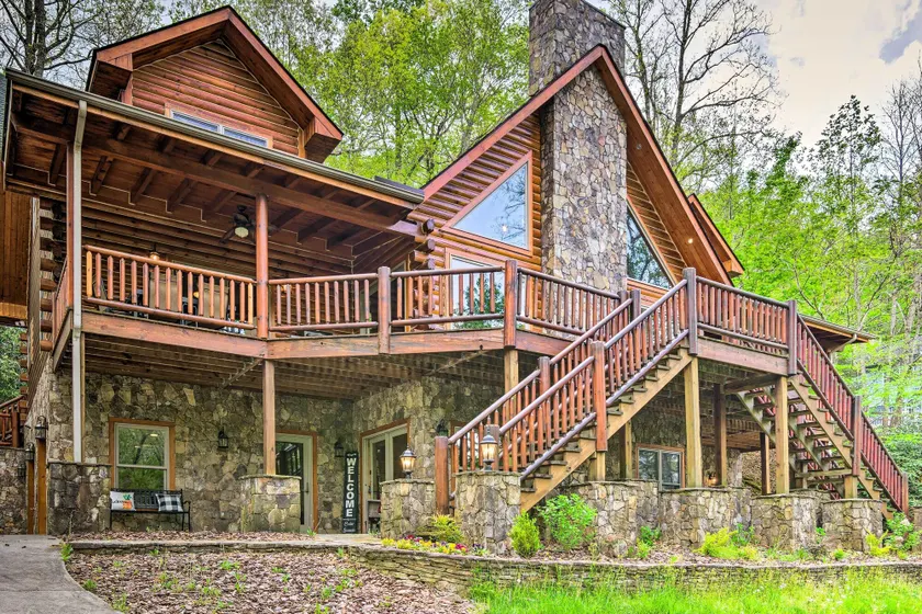 Hike, Fish & Golf: Burnsville Retreat w/ Deck! - Image 1